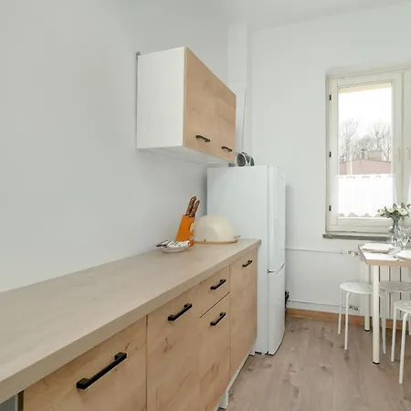 Cosy Studio In The Centre Of With Balcony By Renters شقة